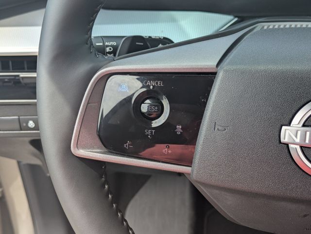 Used 2025 Nissan Murano SL AWD/4WD image 19