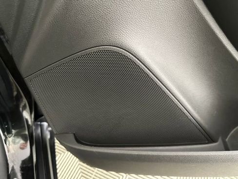 Used 2019 Buick Encore Sport Touring image 29