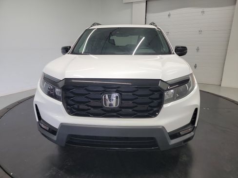 Certified 2023 Honda Passport Elite image 2