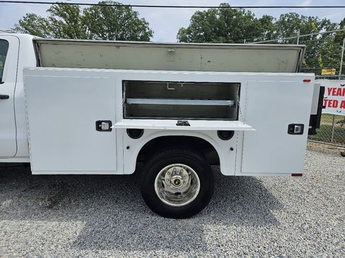 Used 2015 Chevrolet Silverado 3500 W/T image 11