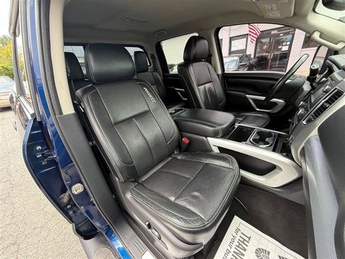 Used 2016 Nissan Titan PRO-4X w/ Pro-4x Convenience Package AWD/4WD image 32