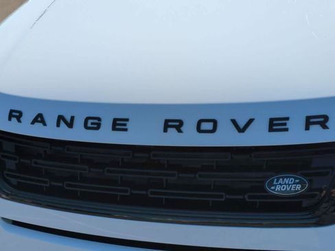 Used 2026 Land Rover Range Rover Evoque S AWD/4WD image 12