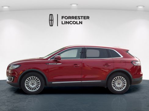 Used 2019 Lincoln Nautilus FWD image 6
