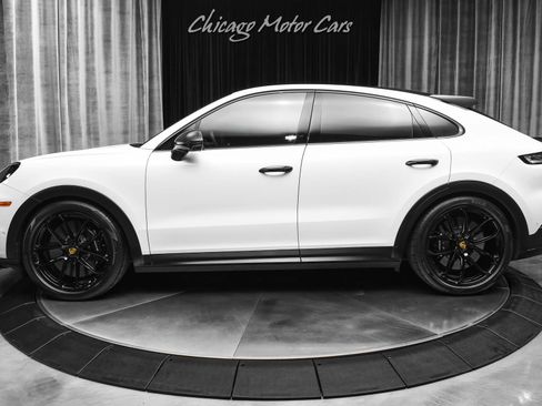 Used 2024 Porsche Cayenne Turbo GT AWD/4WD image 42