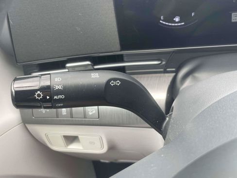 Used 2024 Hyundai Kona SEL AWD/4WD image 23