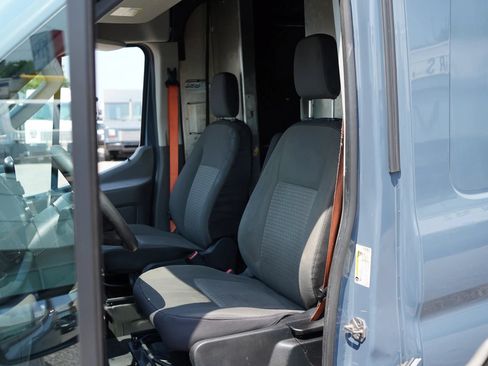 Used 2020 Ford Transit 250 148 High Roof Extended RWD image 19