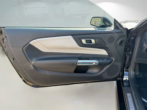 Used 2024 Ford Mustang Premium image 20