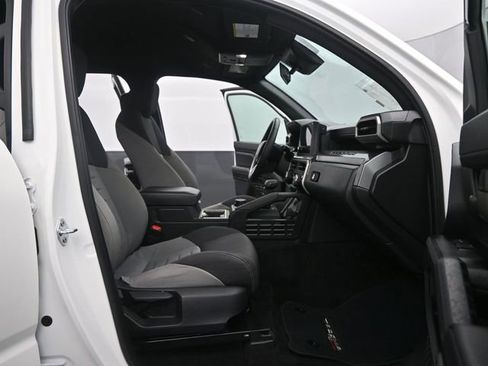 Used 2025 Toyota Tacoma TRD Off-Road AWD/4WD image 18