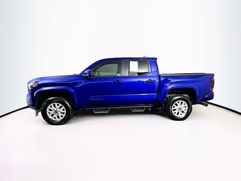 Used 2025 Toyota Tacoma SR5 RWD image 4