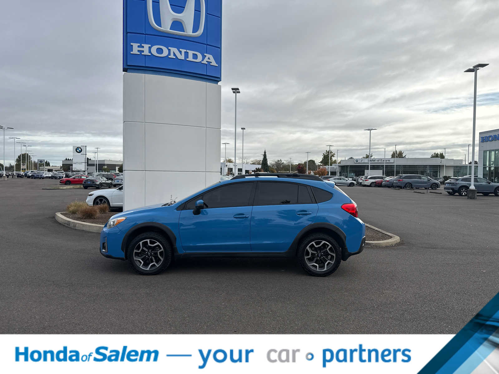 Used 2017 Subaru Crosstrek 2.0i Limited AWD/4WD image 3