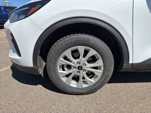 Used 2025 Ford Escape Active image 11