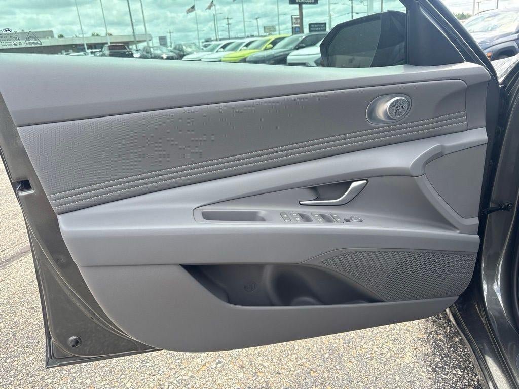New 2026 Hyundai Elantra Sport FWD image 58