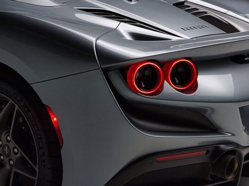 Used 2021 Ferrari F8 Tributo RWD image 36