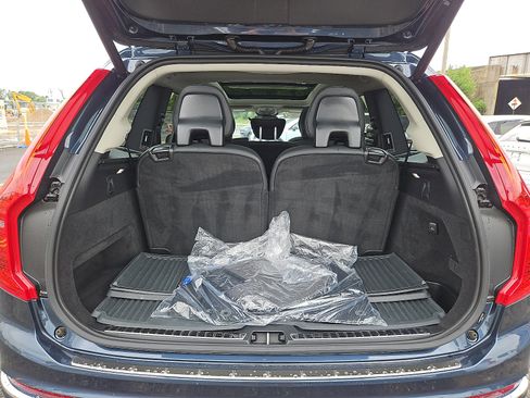 Certified 2024 Volvo XC90 B6 Plus w/ Protection Package Premier AWD/4WD image 29