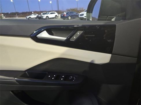 New 2026 Volkswagen Taos S image 11