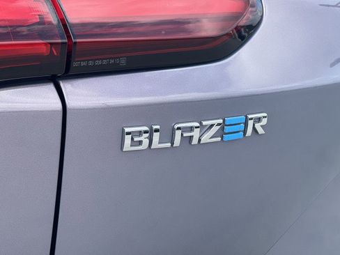 Used 2024 Chevrolet Blazer EV LT image 32