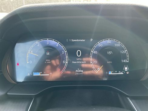 Used 2025 Jeep Grand Cherokee Altitude image 36