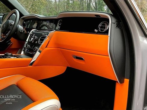 Used 2026 Rolls-Royce Cullinan image 15