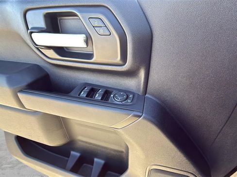 Used 2023 Chevrolet Silverado 2500 Custom w/ Custom Convenience Package image 30