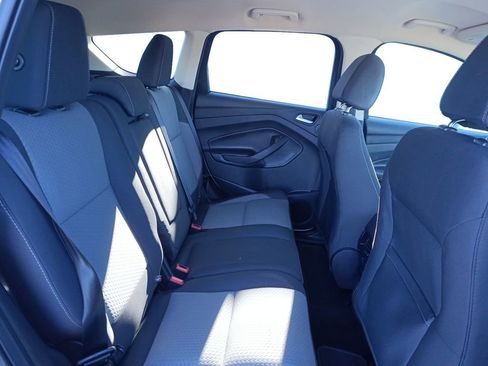 Used 2017 Ford Escape SE w/ Equipment Group 201A image 17