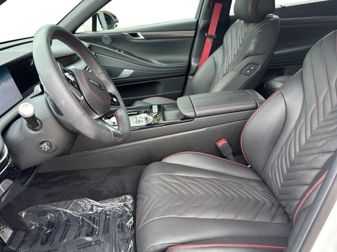 Used 2025 Genesis G80 3.5T Sport AWD/4WD image 9