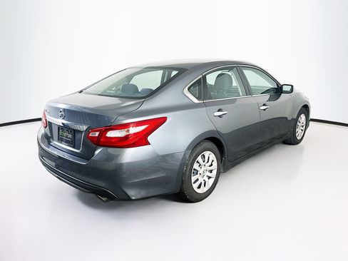 Used 2017 Nissan Altima 2.5 S w/ Power Driver Seat Package FWD image 9