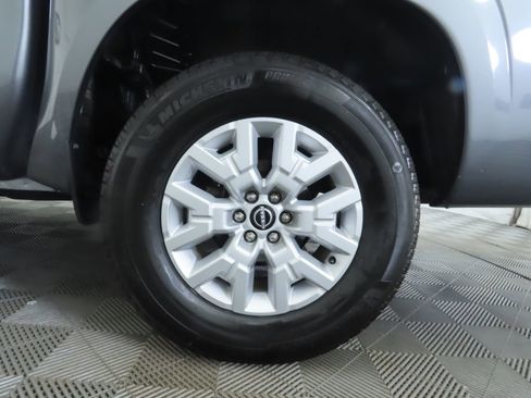 Used 2022 Nissan Frontier SV image 31