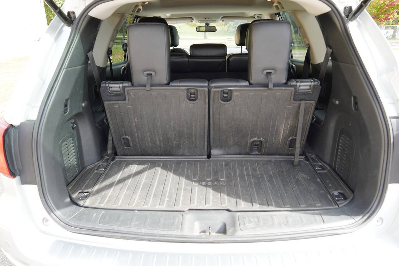 Used 2017 Nissan Pathfinder Platinum w/ Cargo Package AWD/4WD image 26