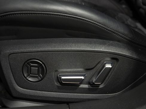 Used 2024 Audi RS 6 performance image 39