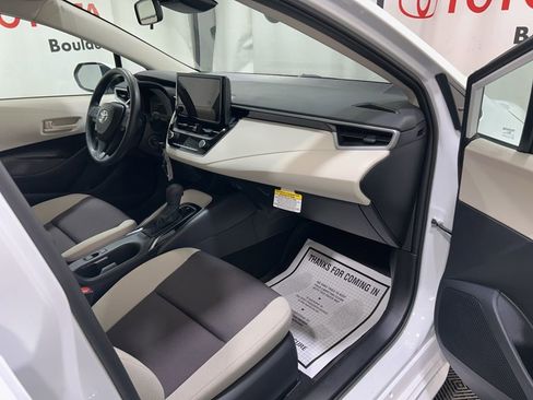 Used 2026 Toyota Corolla LE FWD image 12