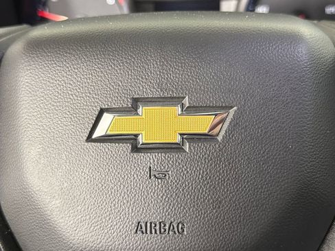 Used 2022 Chevrolet Silverado 1500 Custom image 22