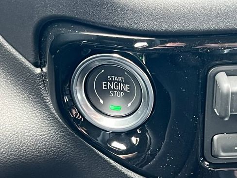 New 2026 Chevrolet Silverado 1500 RST w/ Z71 Off-Road Package AWD/4WD image 31