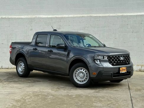 New 2025 Ford Maverick XL image 1