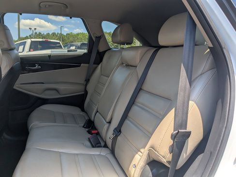 Used 2017 Kia Sorento EX AWD/4WD image 22