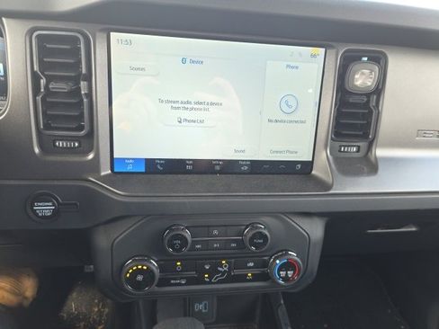 Used 2025 Ford Bronco 2-Door w/ Sasquatch Package image 18