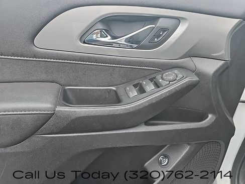 Used 2023 Chevrolet Traverse LT w/ LPO, Floor Liner Package AWD/4WD image 10