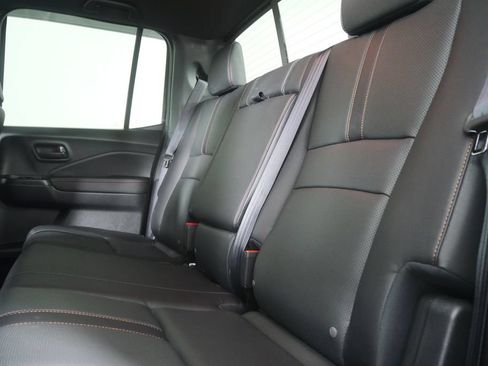 Used 2025 Honda Ridgeline TrailSport image 17