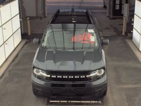 Used 2025 Ford Bronco Sport Outer Banks w/ Outer Banks Tech Package+ image 2