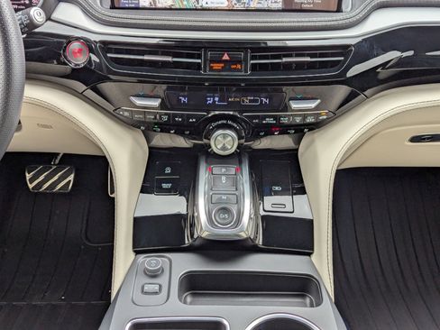 Used 2025 Acura MDX A-Spec image 19