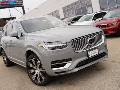 New 2025 Volvo XC90 T8 Plus w/ Protection Package Premier