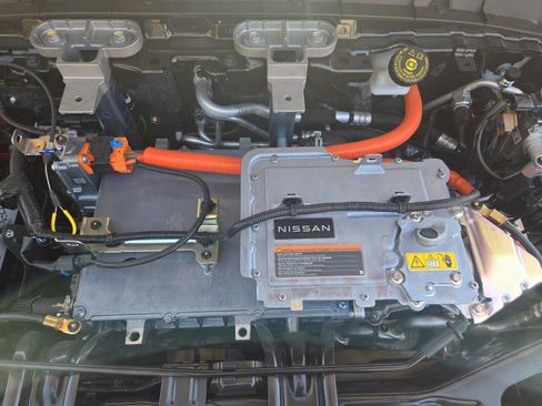 New 2026 Nissan Leaf SV+ w/ Illuminated Package FWD image 10