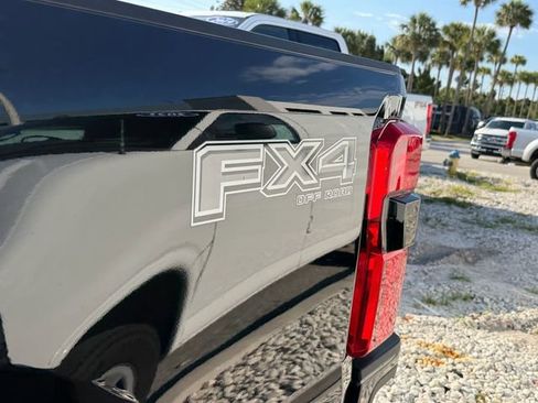 Certified 2025 Ford F250 Lariat w/ Black Appearance Package AWD/4WD image 12