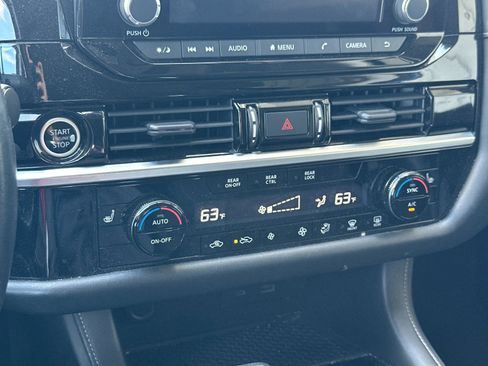 Used 2022 Nissan Pathfinder SV image 20