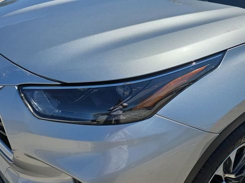 Used 2022 Toyota Highlander XLE image 33