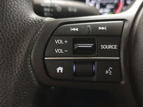 Used 2023 Honda HR-V LX image 10