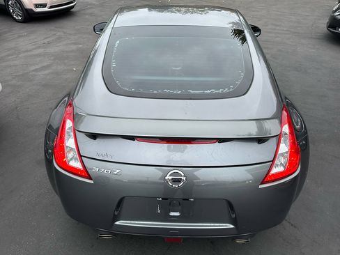 Used 2015 Nissan 370Z Coupe image 6