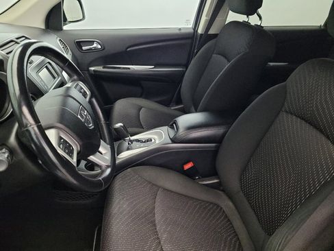 Used 2019 Dodge Journey SE w/ Connectivity Group image 17