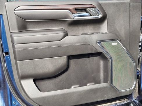 Used 2022 GMC Sierra 1500 SLT w/ SLT Premium Plus Package image 23