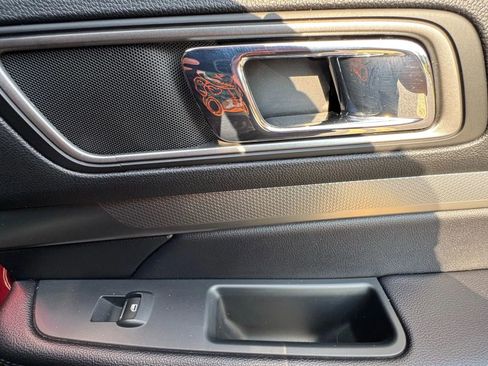 Used 2018 Ford Explorer XLT w/ Equipment Group 202A image 25