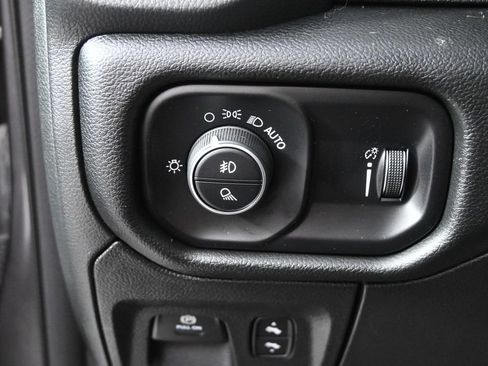 Used 2022 RAM 1500 Big Horn AWD/4WD image 23
